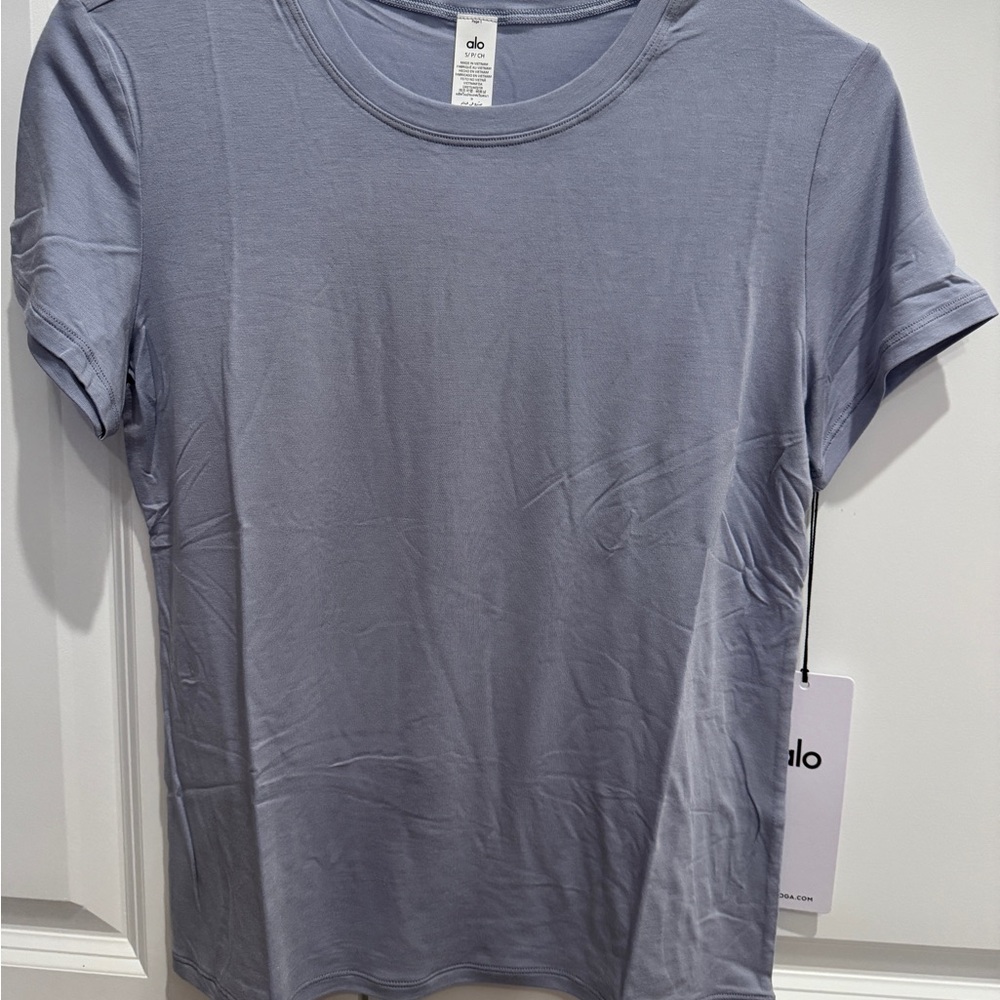 ALO Yoga All Day Short Sleeve Shirts